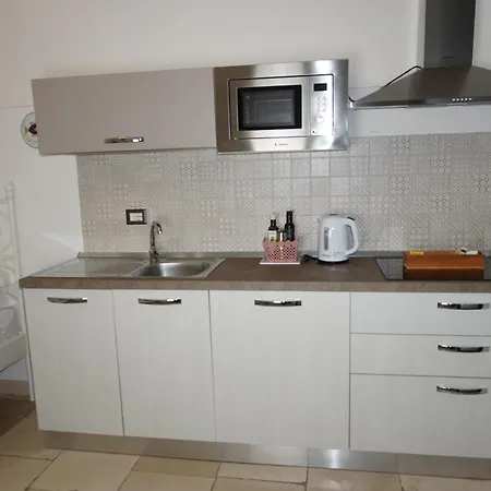 Mari לינה וארוחת בוקר