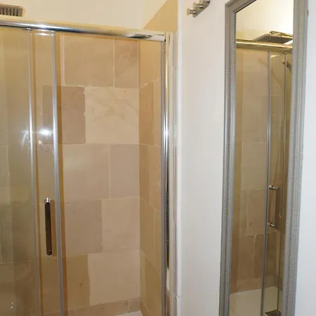 Mari فندق مبيت وإفطار 3*