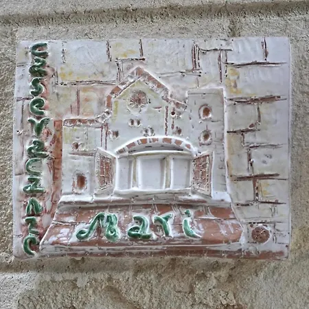 Mari فندق مبيت وإفطار 3*